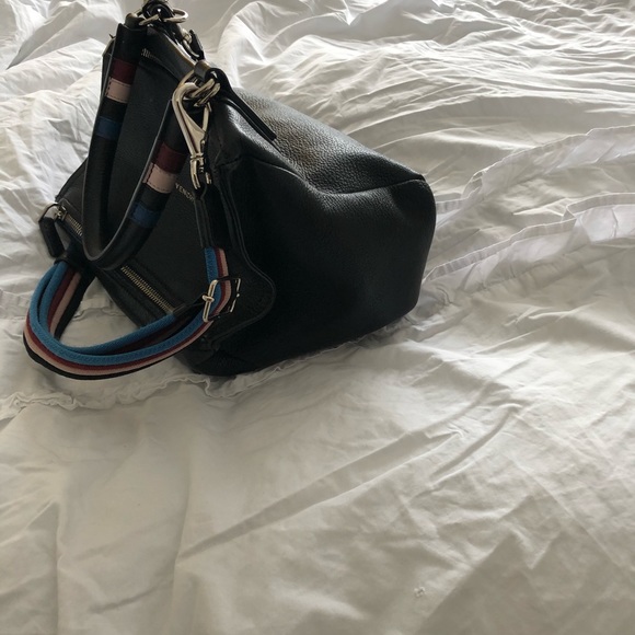 Medium Givenchy Pandora - Picture 6 of 7